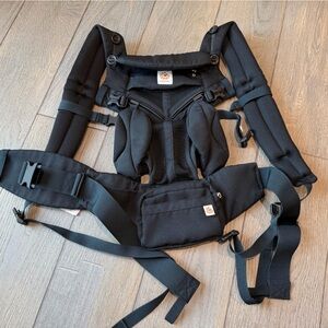 Ergobaby Midnight Black Carrier